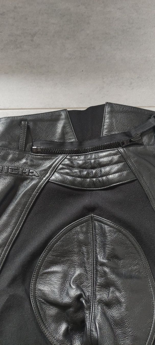 Pantaloni: Motorrad Lederhose Damen – Usato da Rüdlingen venduto da Don_pedro 3