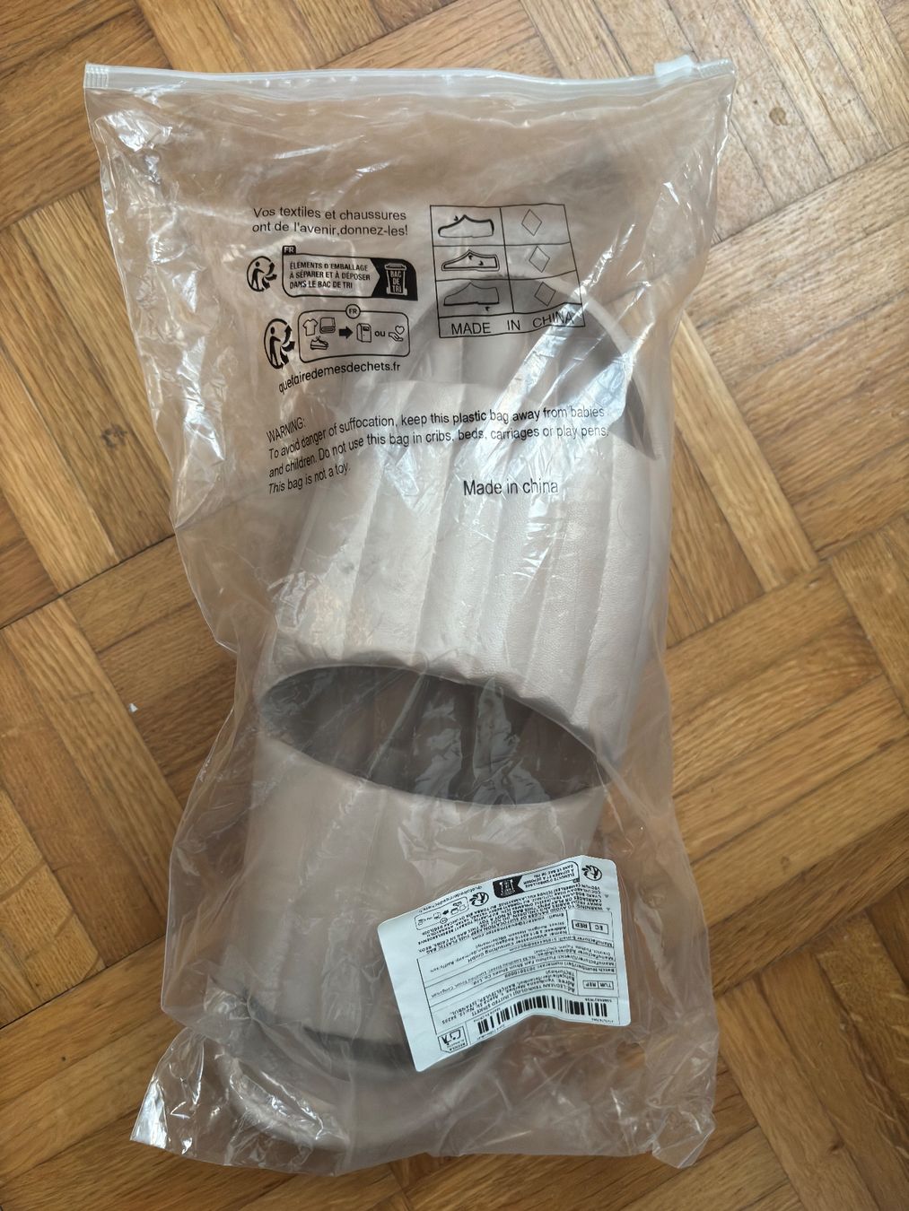 Scarpe da uomo: Komfort-Hausschuhe Sand, Grösse 40-41 – Nuovo e nell'imballaggio originale da Sonterswil venduto da VD-Service 4