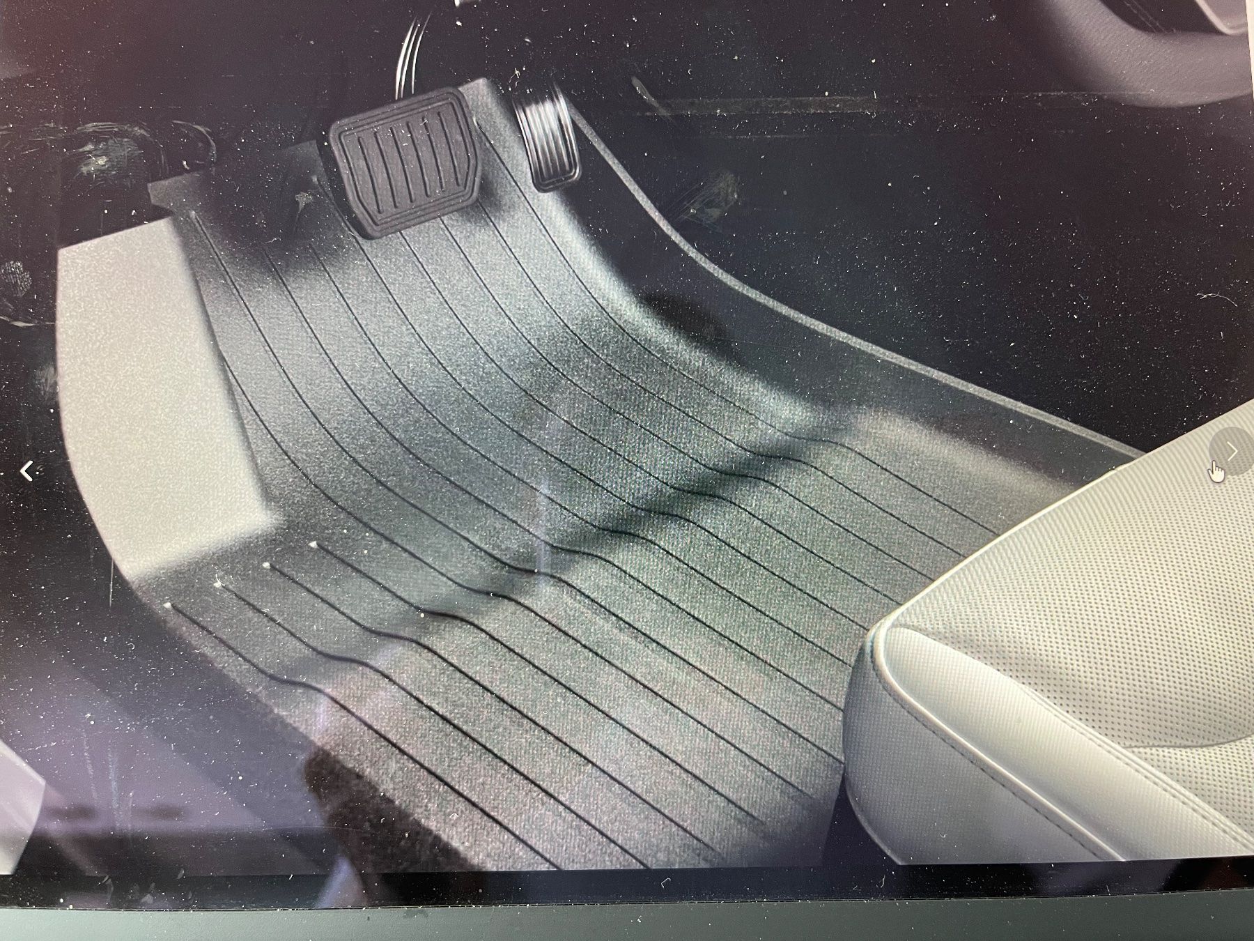 Tesla Tapis / Bacs: Tesla Model 3 Allwetterfussmatten – D'occasion à Gwatt (Thun) par krishakira 1
