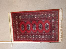 alter Perser Teppich aus dem Iran - kräftige Farben 107x86cm