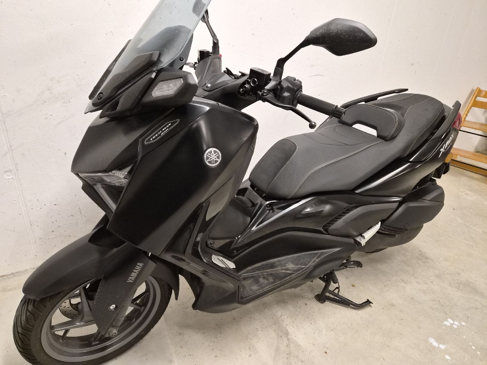 Yamaha Scooters: Yamaha Xmax 300 Tech Max 4500Km super Zustand – Gebraucht aus Küsnacht ZH von LuxuryBroker 1