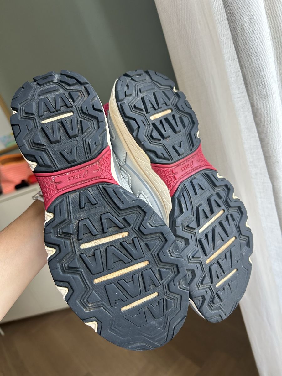 Asics Damenschuhe: Asics gr 38 – Gebraucht aus Basel von Nicetohave13 1