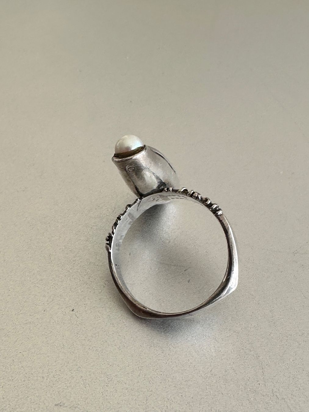 Anelli: Vintage 925er Silber Ring mit echte Perle: 55-56 – Usato da Onex venduto da Antiqueshow 3