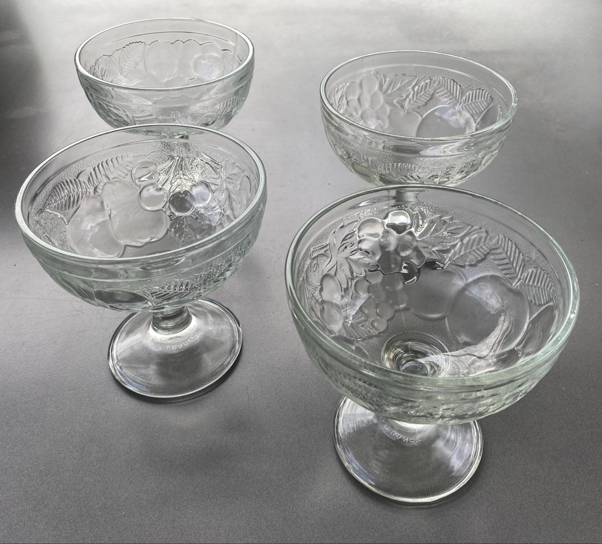 Bicchieri: 4x Coupegläser / Coupebecher (Glas) – Usato da Dietlikon venduto da Sa_Biene 1