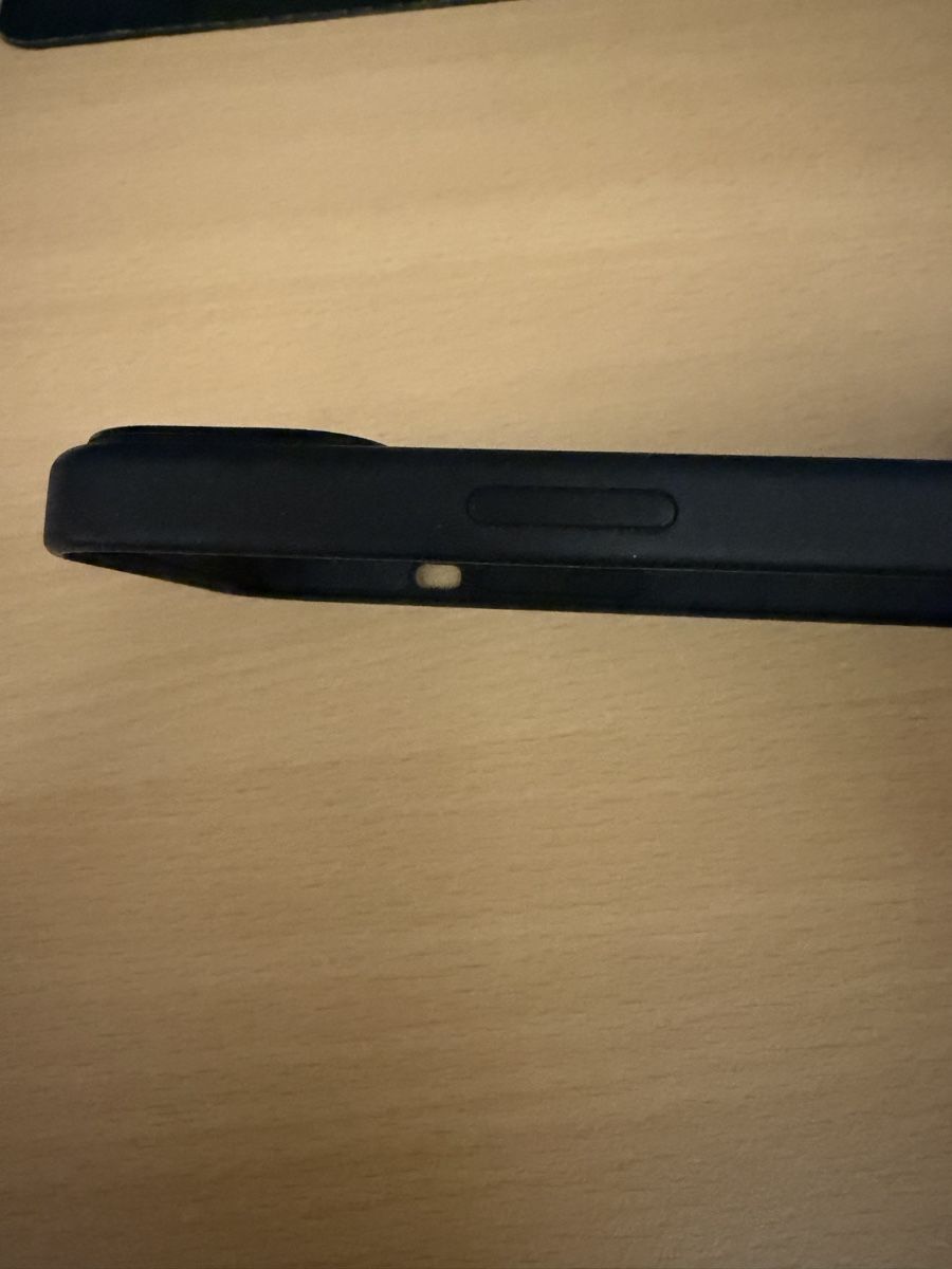 Apple Cover & Protezioni schermo: iPhone 14 Silikon Case mit MagSafe - Mitternacht – Usato da Aarau venduto da Melia077 2