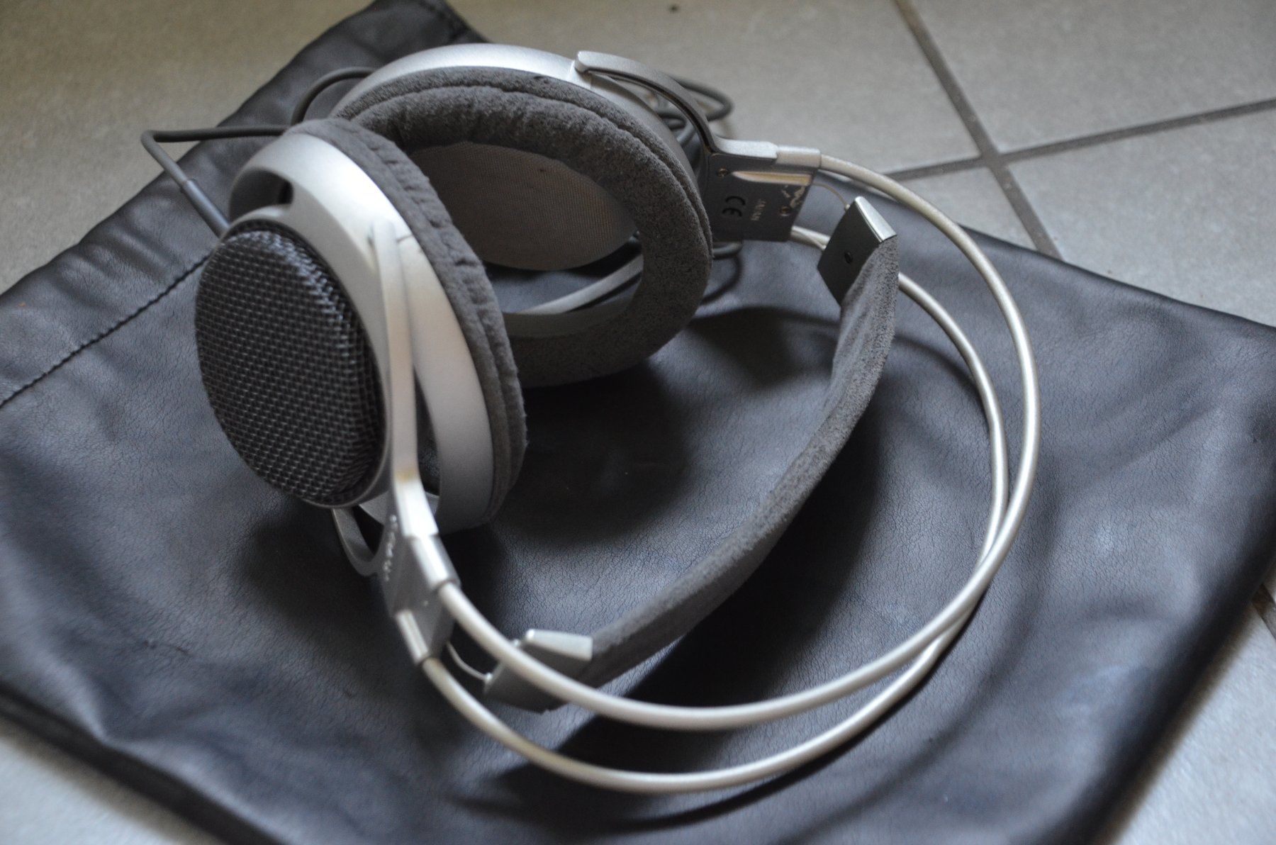Parrot Kopfhörer: Sony MDR-F1 Kopfhörer / casque audio – Gebraucht aus Collonges von arashee 4