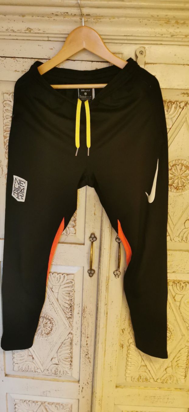 Nike Lotti & Set di vestiti: Ensemble training – Usato da Genève venduto da rescateCH 2