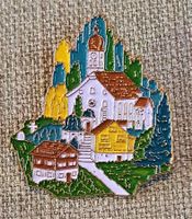 I750 Kunst Pin Simone Erni - Kirche Dorf