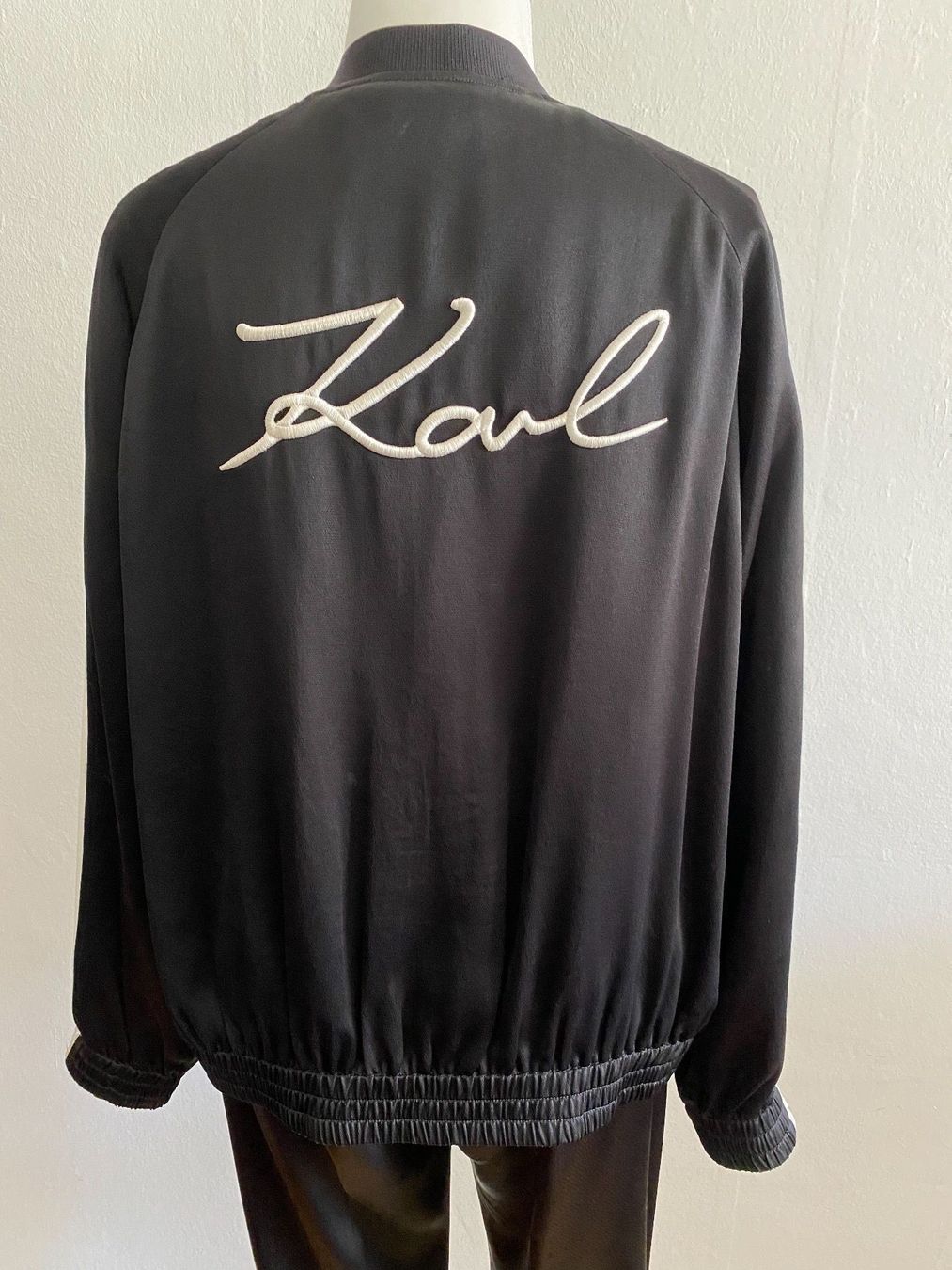 Karl Lagerfeld Giacche: Karl Lagerfeld Bomberjacke – Nuovo (secondo la descrizione) da Bern venduto da schnupka 1