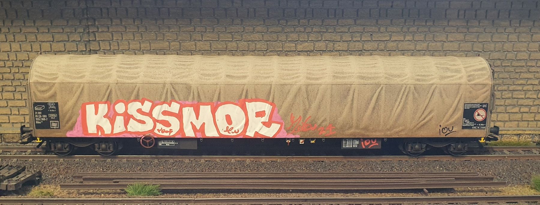 Märklin Modellini di ferrovie: WAGON RILNS, SBB, MARKLIN, PATINE + GRAFFITIS – Usato da Loveresse venduto da FIFILOULOU