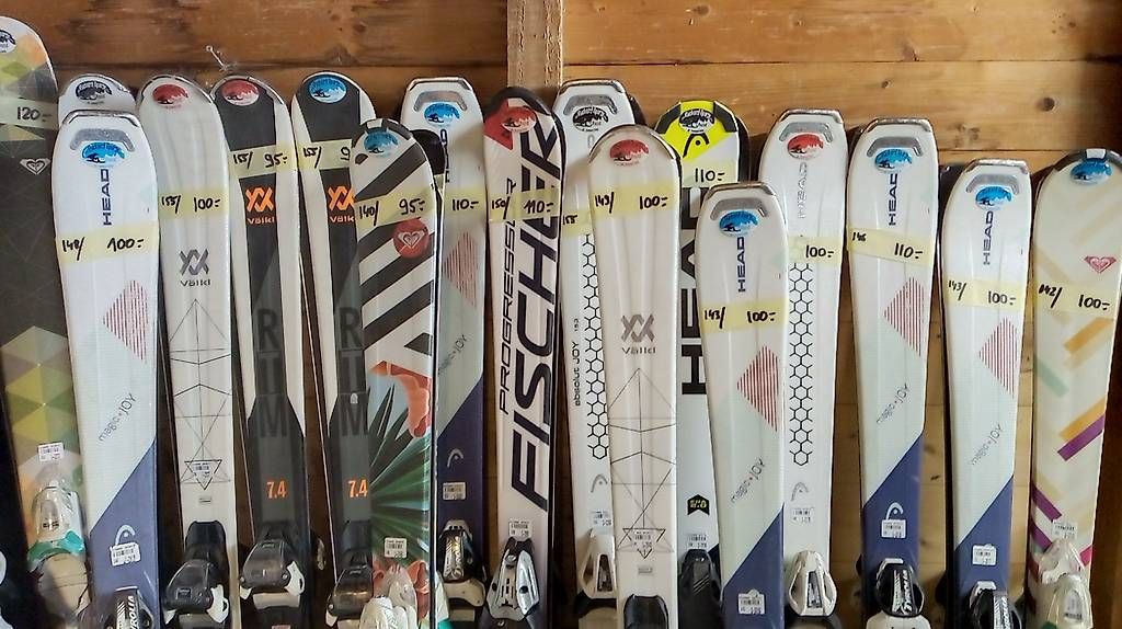 Sci: Skis 140-150-160cm et plus à Leysin – Usato da Leysin venduto da Liquidation-404 2
