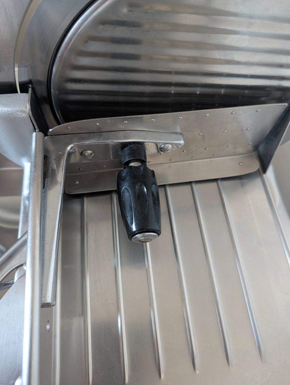 Berkel Elettrodomestici da cucina: Berkel 834 Aufschnittmaschine – Usato da Gossau SG venduto da da98ki91ne 2
