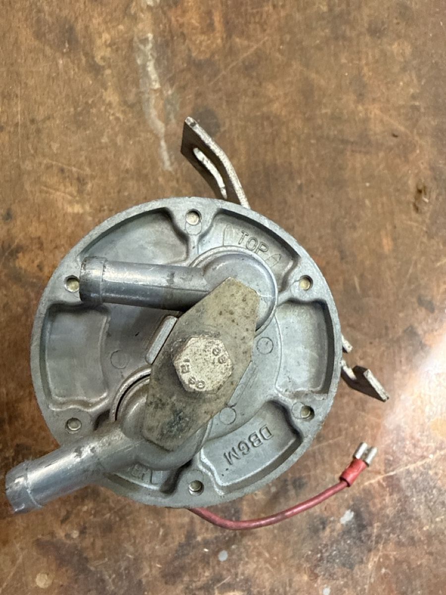 Tutti pezzi di ricambio auto: Benzinpumpe für Oldtimer – Usato da Meienberg venduto da sony252 3