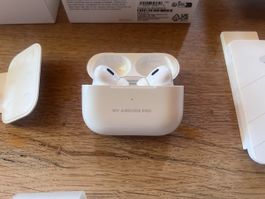 Original Apple AirPods Pro 2. Gen inkl. Aufsätzen ab 1.00