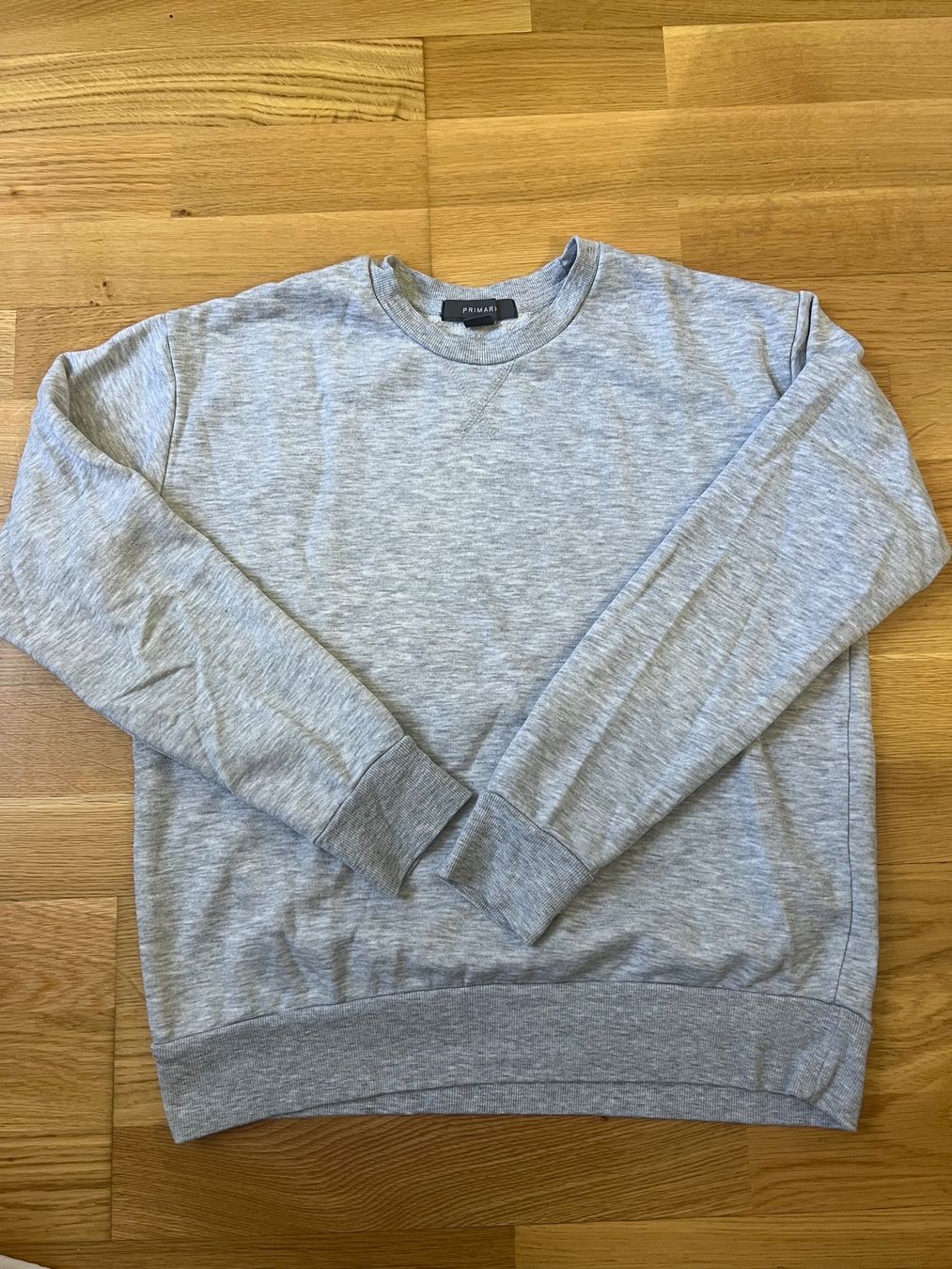 Primark Maglioni & Felpe: Grauer Pullover von Primark, Grösse XS, Top Zustand – Usato da Bern venduto da sar_56rd