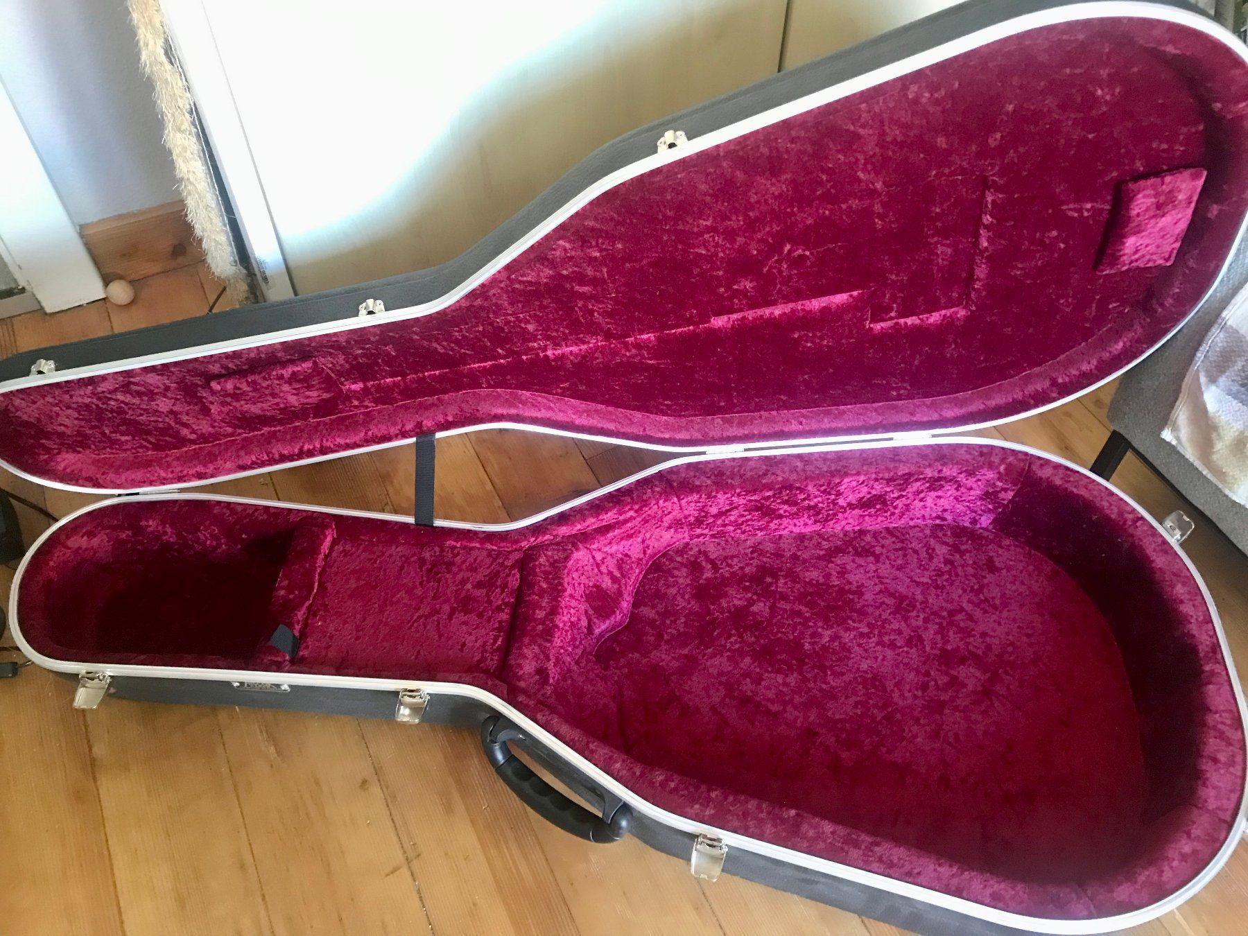 Musikinstrumente: Gitarrenkoffer – Gebraucht aus Münsingen von bozuk 2