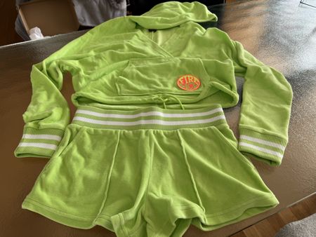 Bogner Fire + Ice Set Hoodie Shorts Gruen Groesse XS