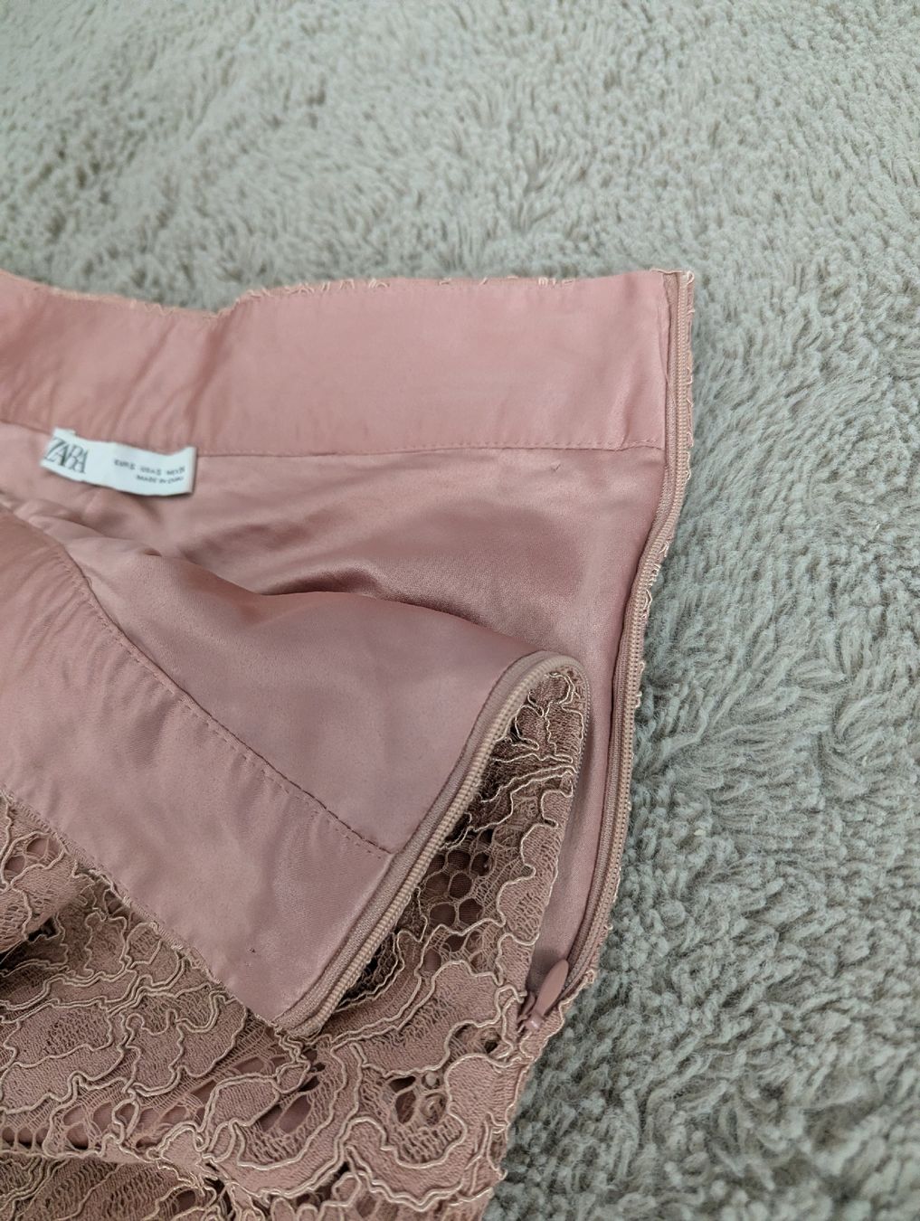 Zara Jupes: jupe Zara S – D'occasion à Montreux par dem_gyt9 1