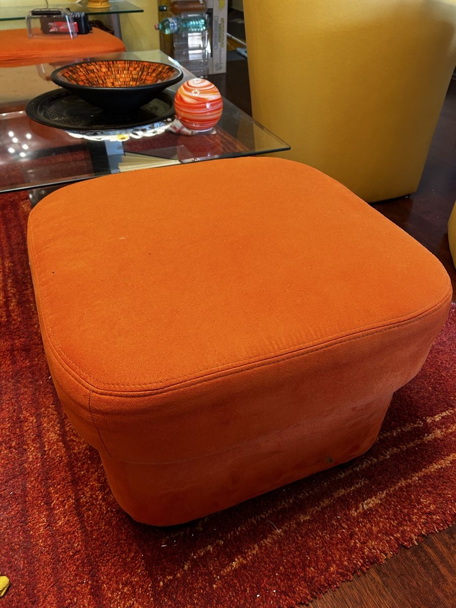 Divani: Sofa und Hocker orange gebrauchter Zustand – Usato da Winterthur venduto da sel_96qk 2