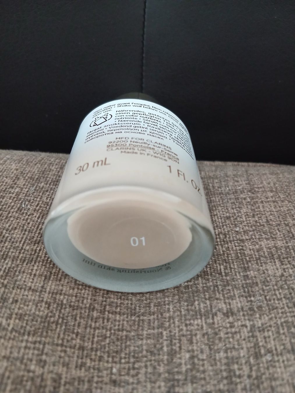 Make-up: Clarins Tinted Oleo-Serum Farbe 01 – Nuovo (secondo la descrizione) da Zofingen venduto da stabidem 2