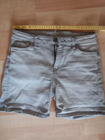 Jeans Shorts grau, ESPRIT, Gr. 28