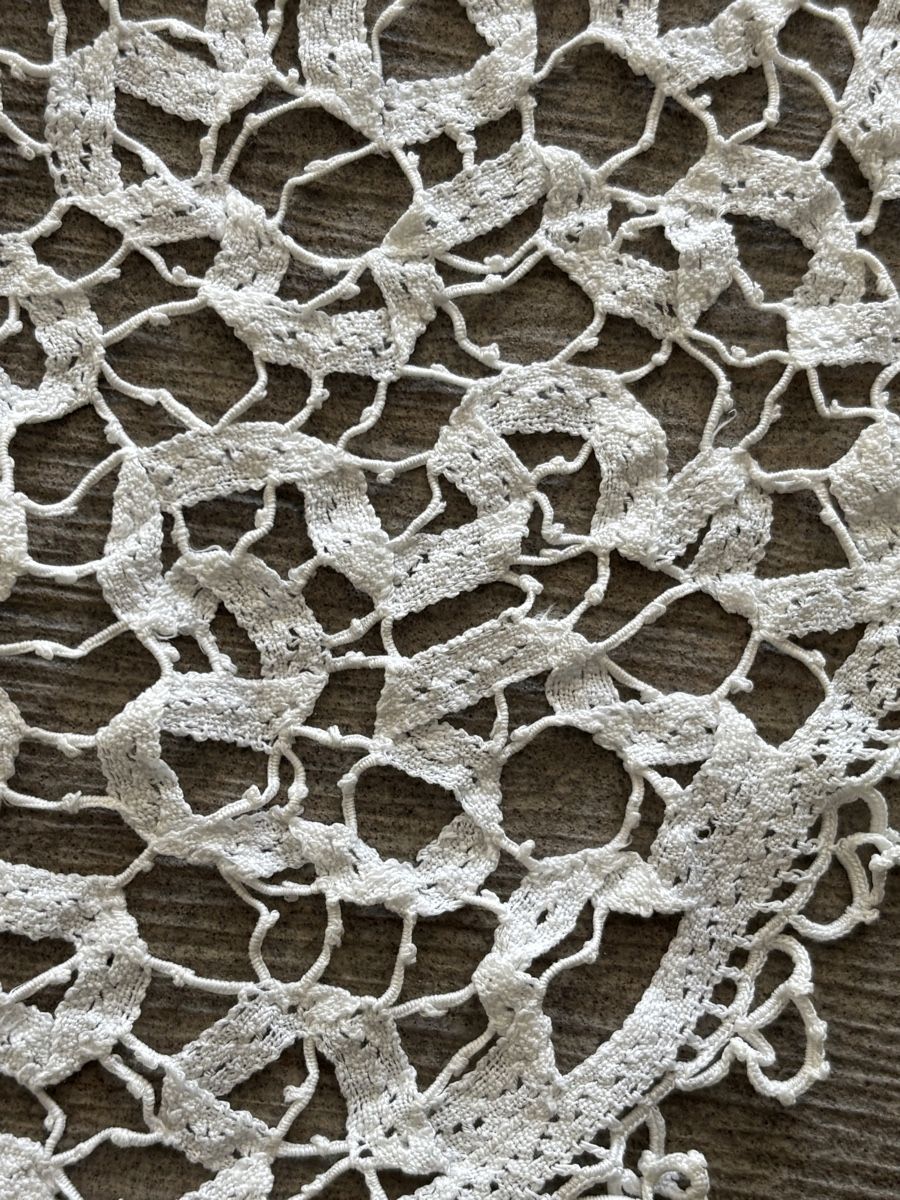 Altra biancheria da tavola: Rundes Spitzendeckchen weiss – Usato da Winterthur venduto da Bleistiftspitzer 1