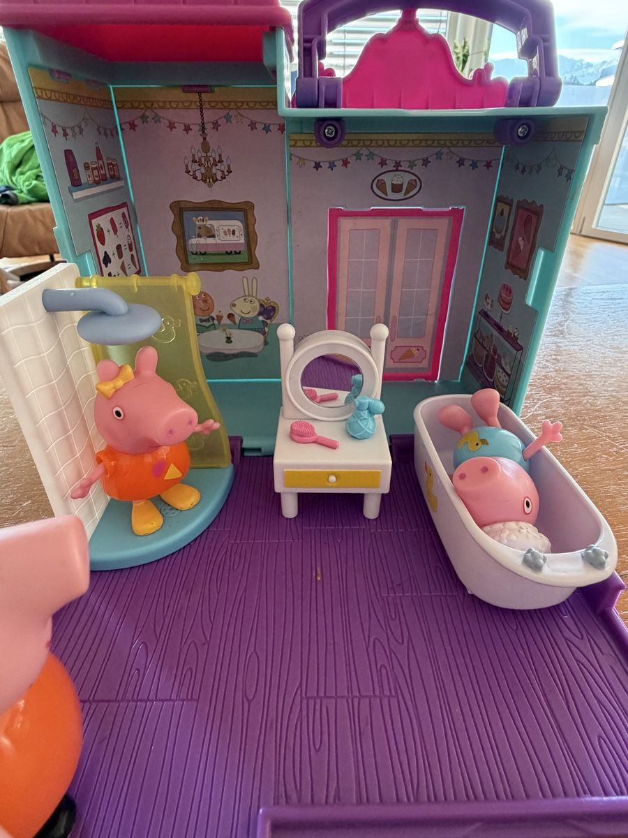 Giocattoli: Jouet peppa piG – Usato da Pâquier-Montbarry venduto da bouquetinfou