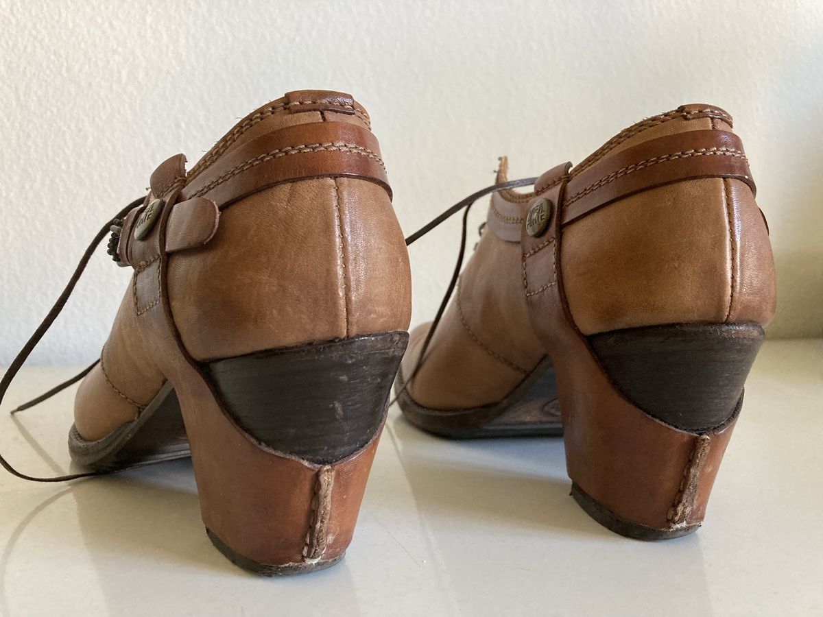 Scarpe da donna: AREA FORTE Lederstiefeletten Gr. 41 – Usato da Zürich venduto da wei_8n2l 1