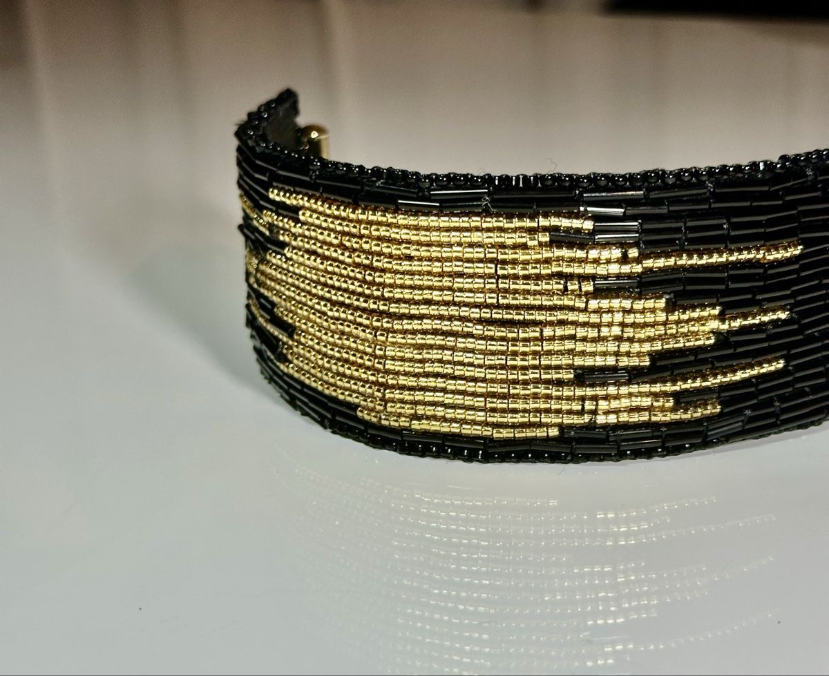 Bracciali & Braccialetti: Black & Gold Beaded Cuff Bracelet - Stylish Accessory! – Nuovo e nell'imballaggio originale da Oftringen venduto da Eylem79 2