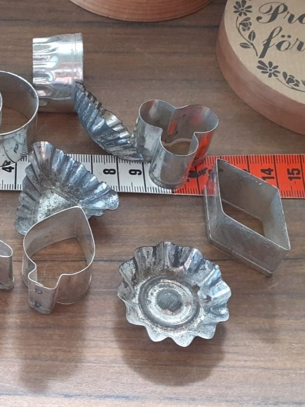 Teglie da forno: Pralinienförmchen Guetzliformen antik – Usato da Mörschwil venduto da lindaswunderkiste 6