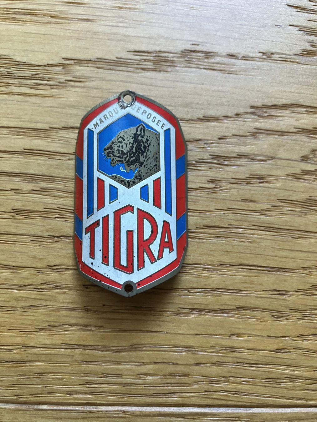Pièces détachées: Tigra Steuerkopfemblem – D'occasion à Obermumpf par Estrela67