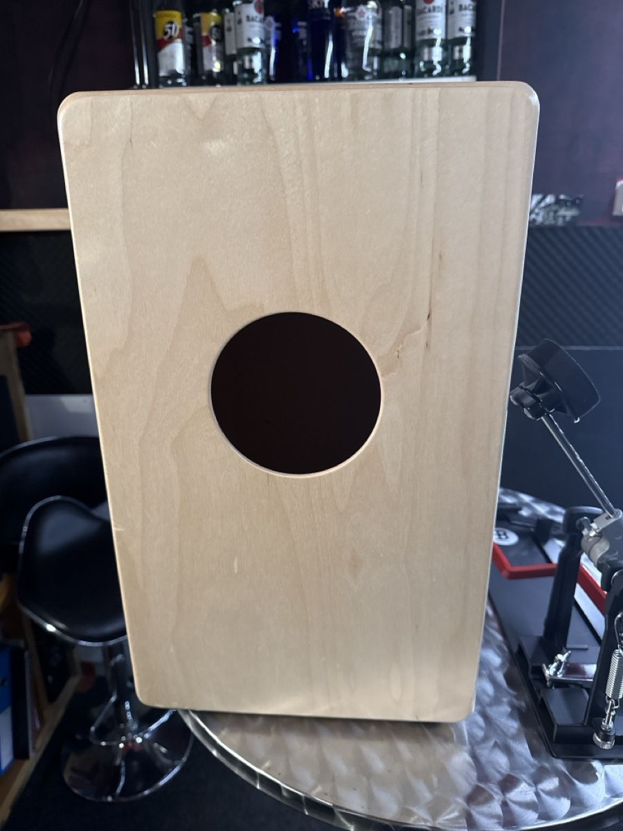 Strumenti musicali: Cajón ONE avec pédale – Usato da Biel/Bienne venduto da Sindaco75 2