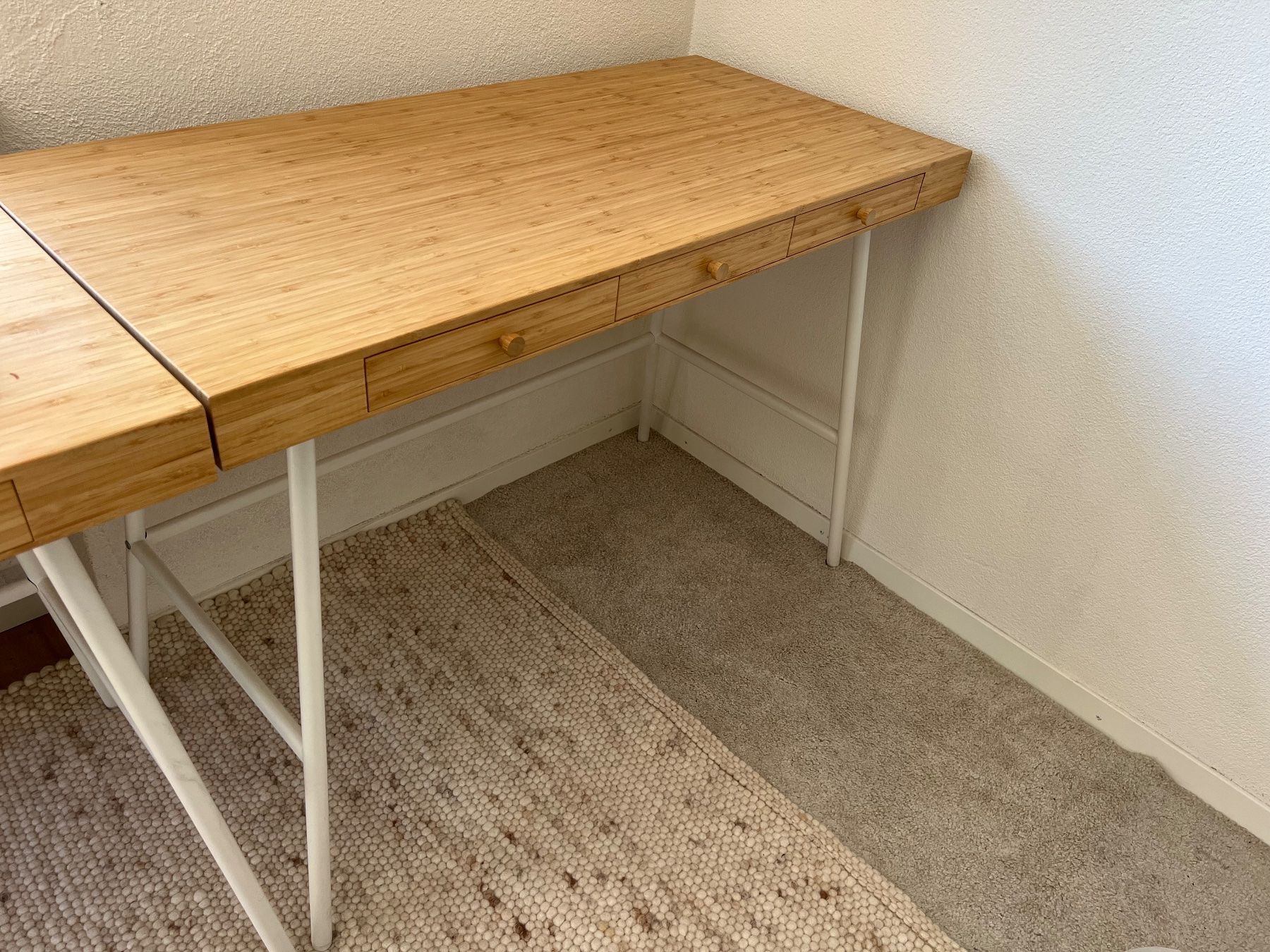 Ikea Scrivanie: SCHREIBTISCH IKEA BUREAU LILLASEN MODEL – Usato da Zürich venduto da SwissDealsCH