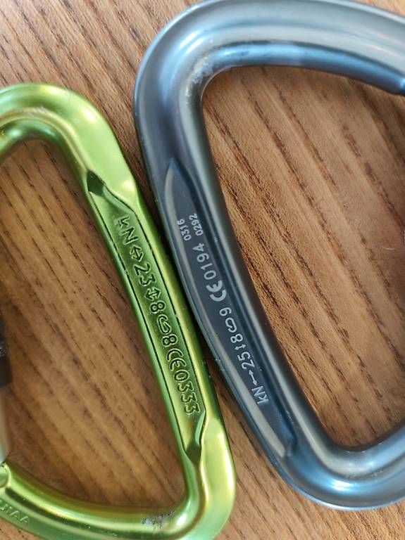 Attrezzatura da arrampicata: Karabiner SET 3 STK, gebraucht – Usato da Schangnau venduto da boedi02 2