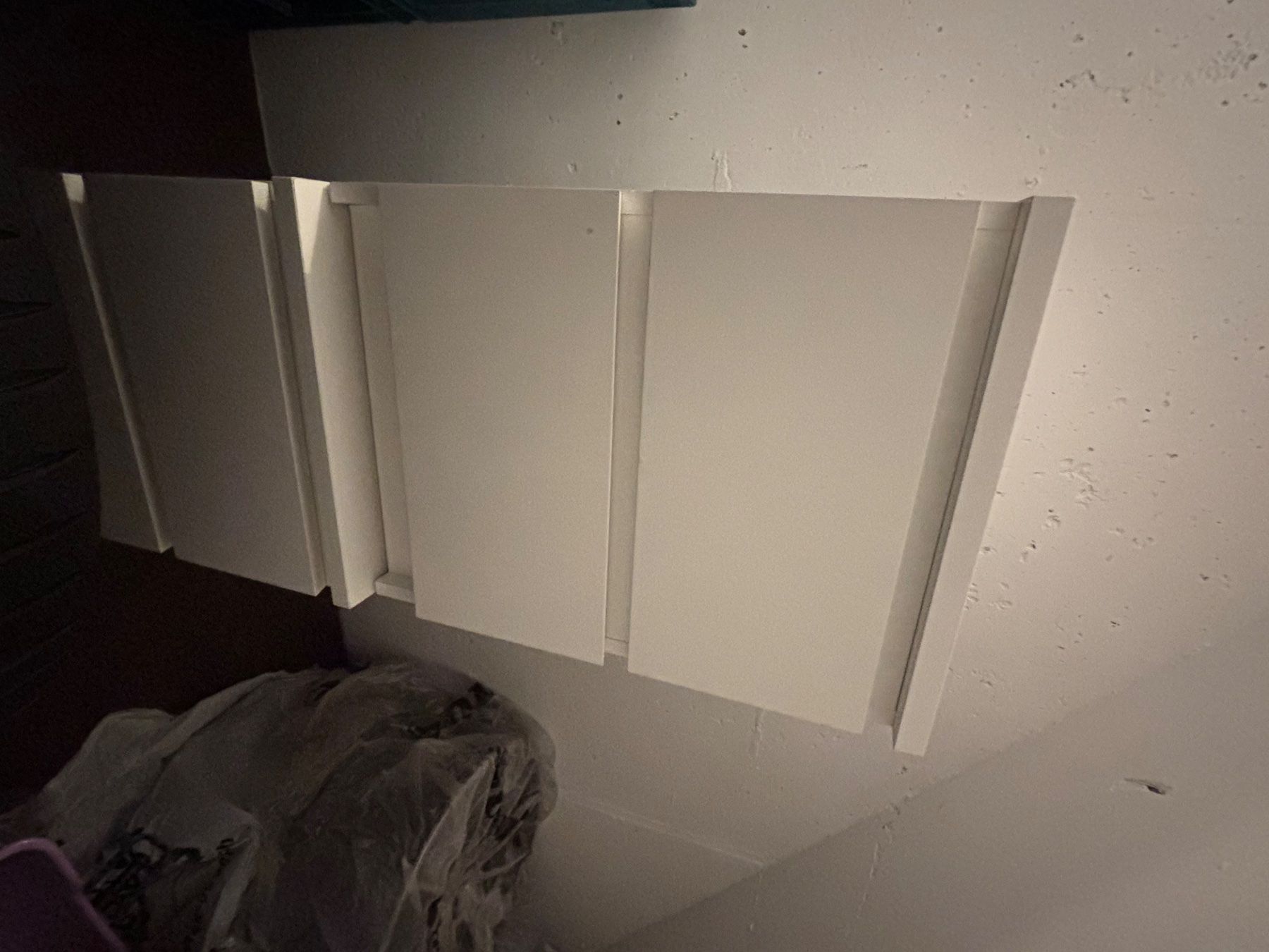 Ikea Comodini: Weisse Ikea Nachttische – Usato da Zürich venduto da Mulaj. 1