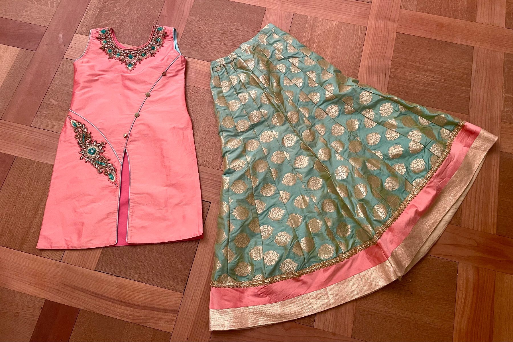 Kleider & Röcke: Festliches Kleid, 2-teilig, indisch – Gebraucht aus Zürich von Capetown14