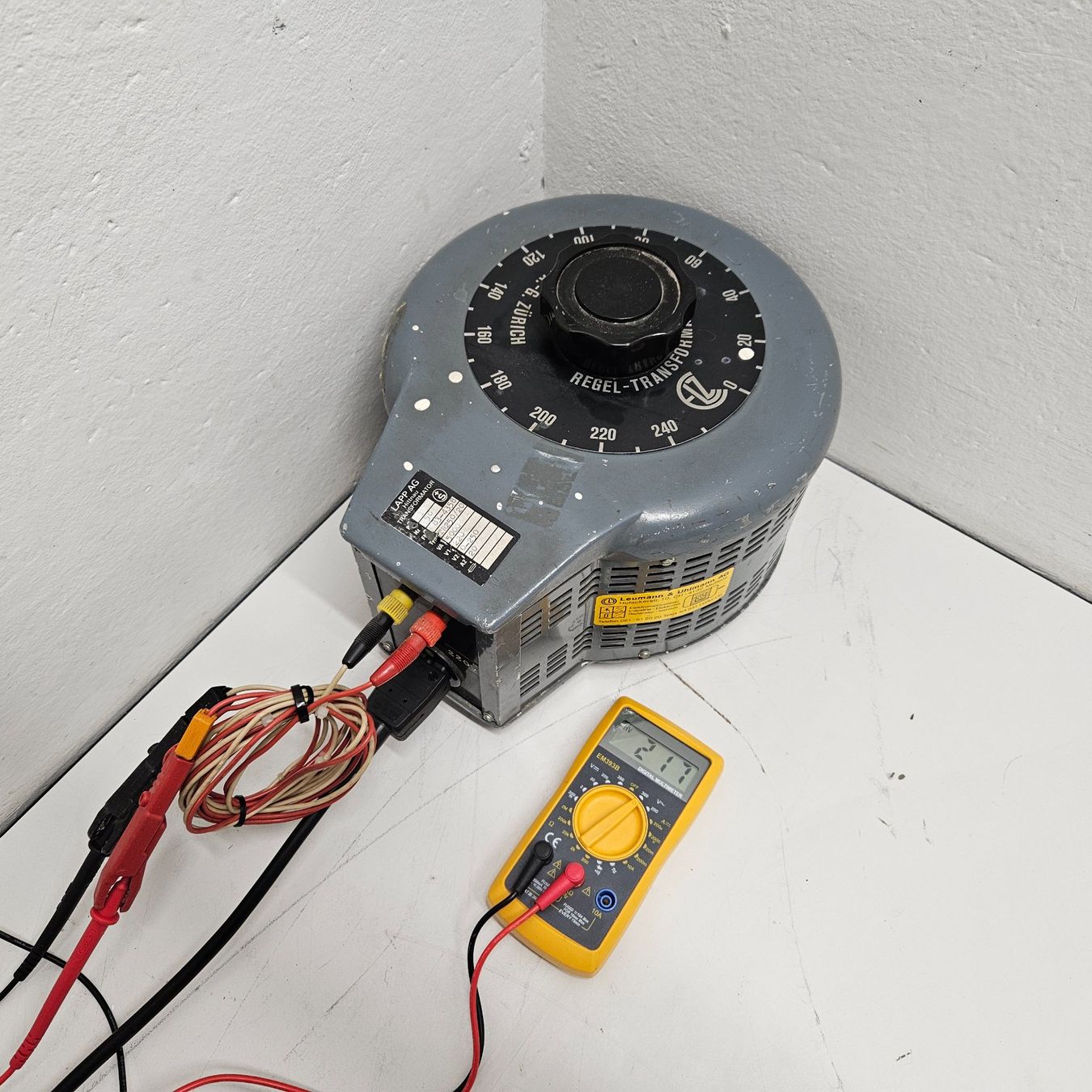 Elettrotecnica: Regel-Transformator 0-250V – Usato da Niederdorf venduto da LeptonAG 4