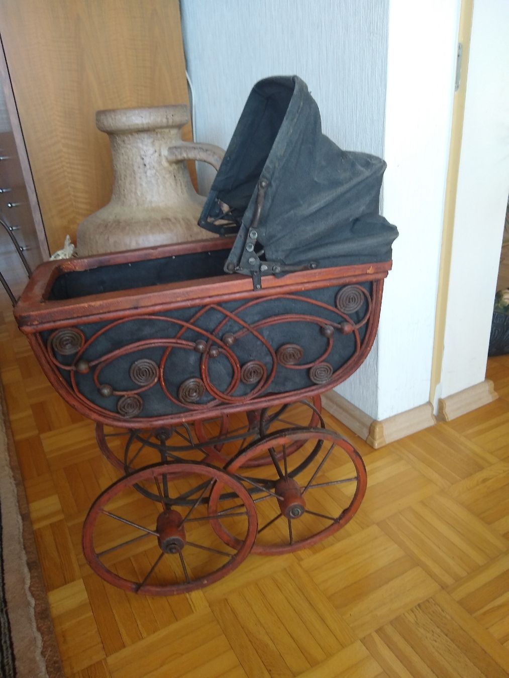 Puppenwagen: Holtz Puppe wagen - doll carriage – Gebraucht aus Dübendorf von LoRi-2026 1