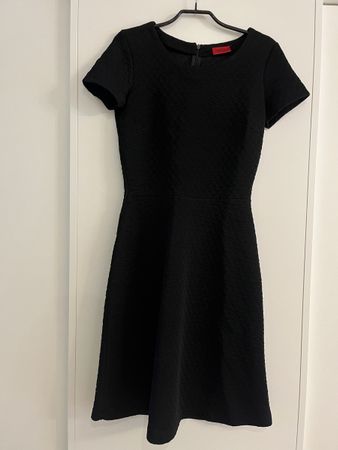 Elegantes Hugo Boss Kleid, Gr. S, schwarz