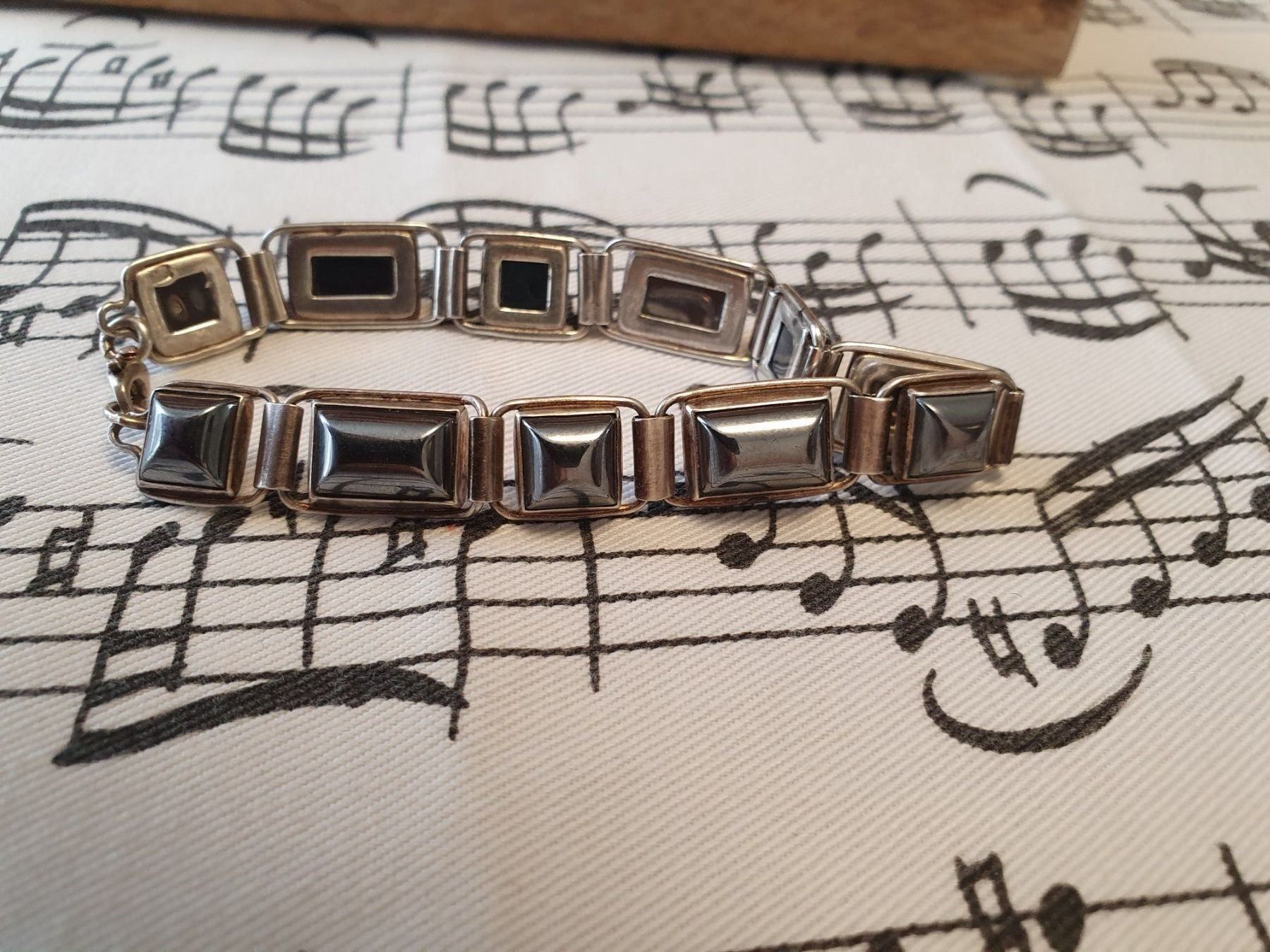 Armbänder & -reifen: Phantastisches Designer Vintage Hämatit- – Gebraucht aus Wohlen AG von palmsprings 2