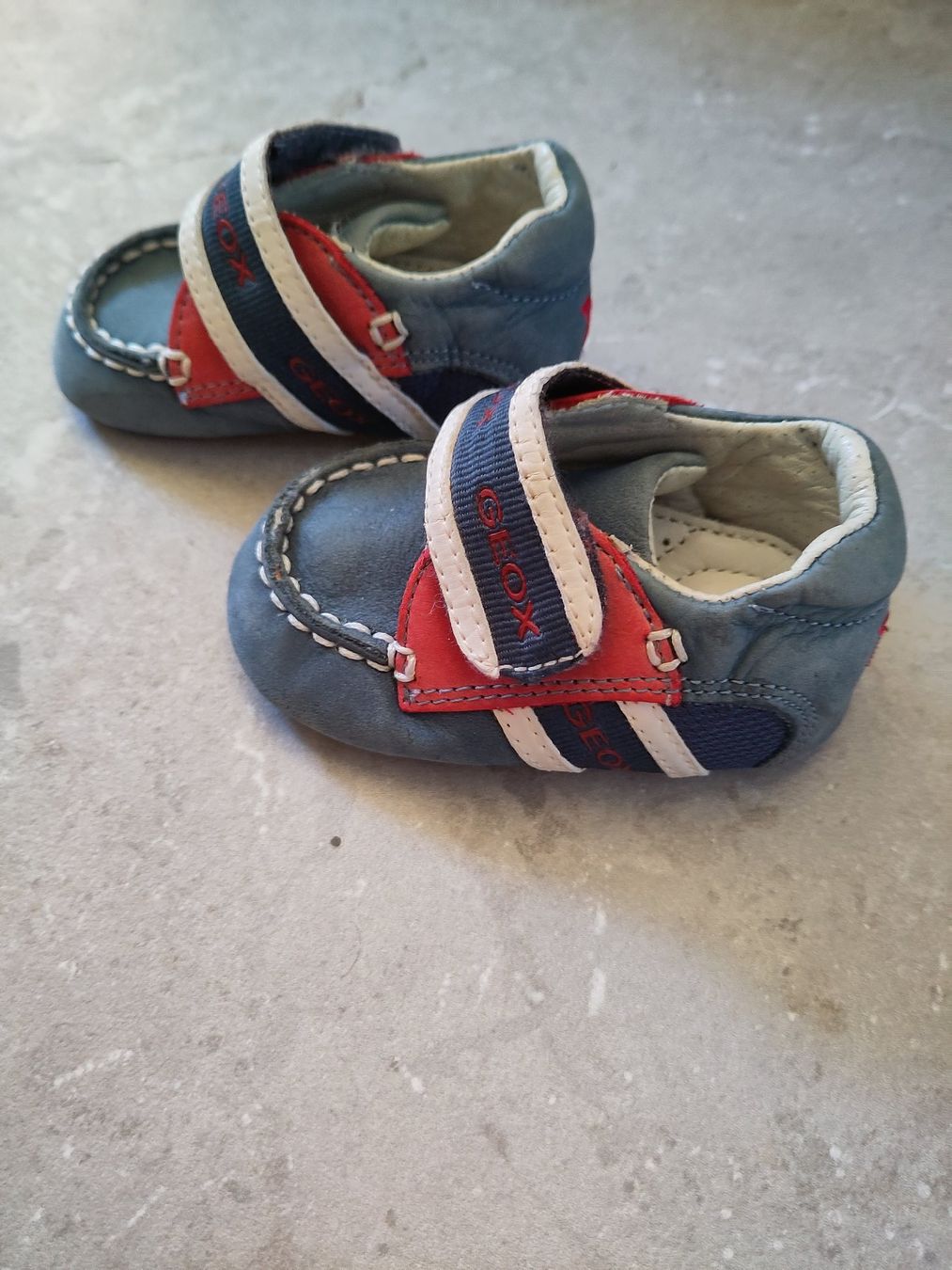Geox Schuhe für Jungen: Geox Respira Kinderschuhe Größe 18 – Gebraucht aus Bremblens von kon_pzd7 1