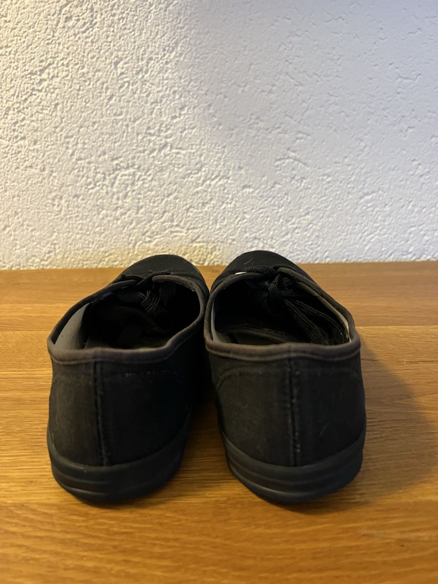 Damenschuhe: Schuhe Grösse 39 schwarz Canvas Damen – Gebraucht aus Chur von ZATO 2
