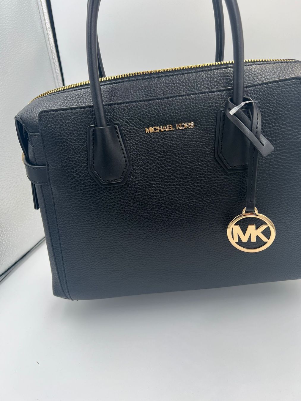 Michael Kors Taschen für Damen: Michael Kors Mercer black – Neu und originalverpackt aus Wiedlisbach von Sistershop 2