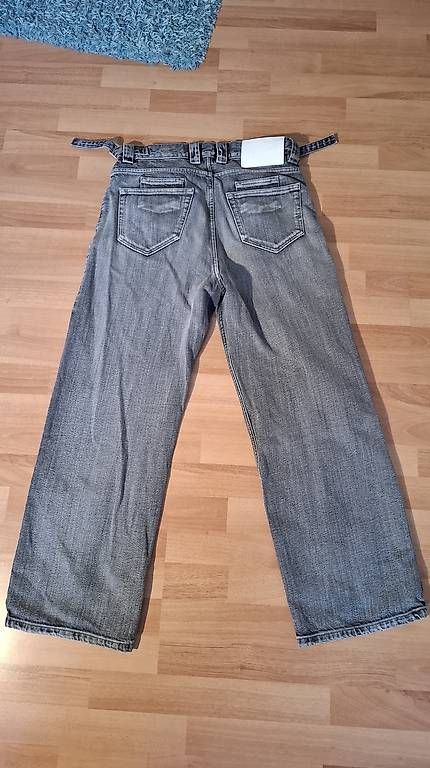 Jeans: Jean gris délavé Vicinity  W30/L30 – Usato da Fleurier venduto da die_gg95 3