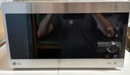 LG MH6565CPS Mikrowelle mit Grill