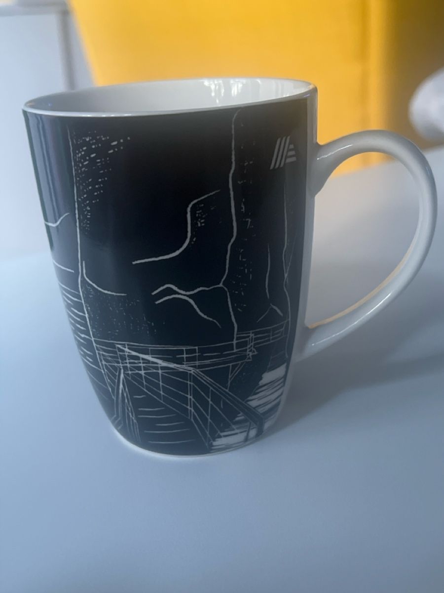 Tazze: Tasse – Usato da Basel venduto da Dambiii