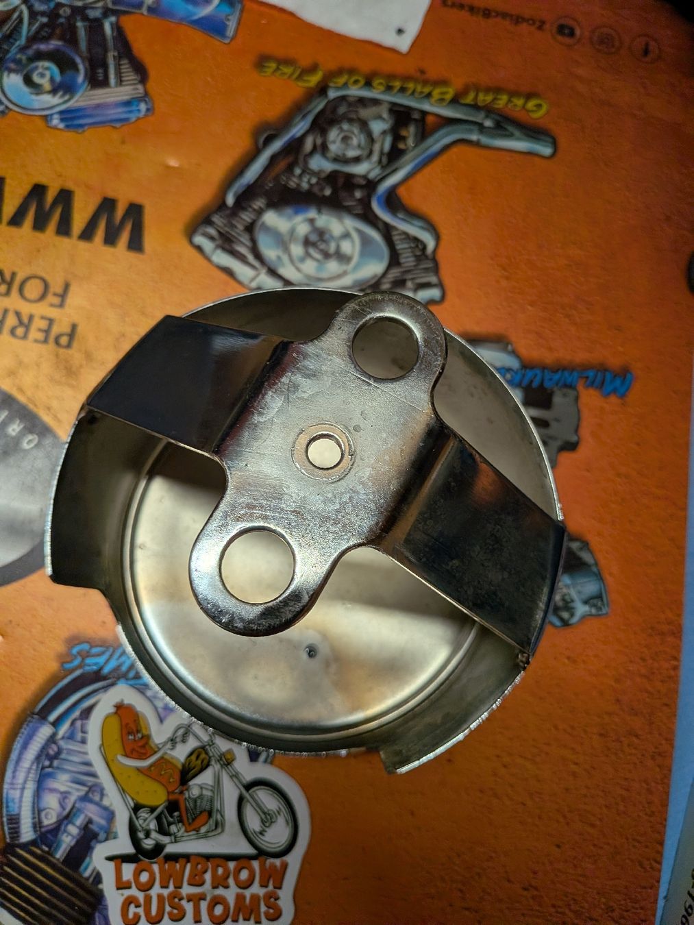 Tutti i ricambio per moto: Cache klaxon Harley  – Usato da Vuadens venduto da AlainHarley 1