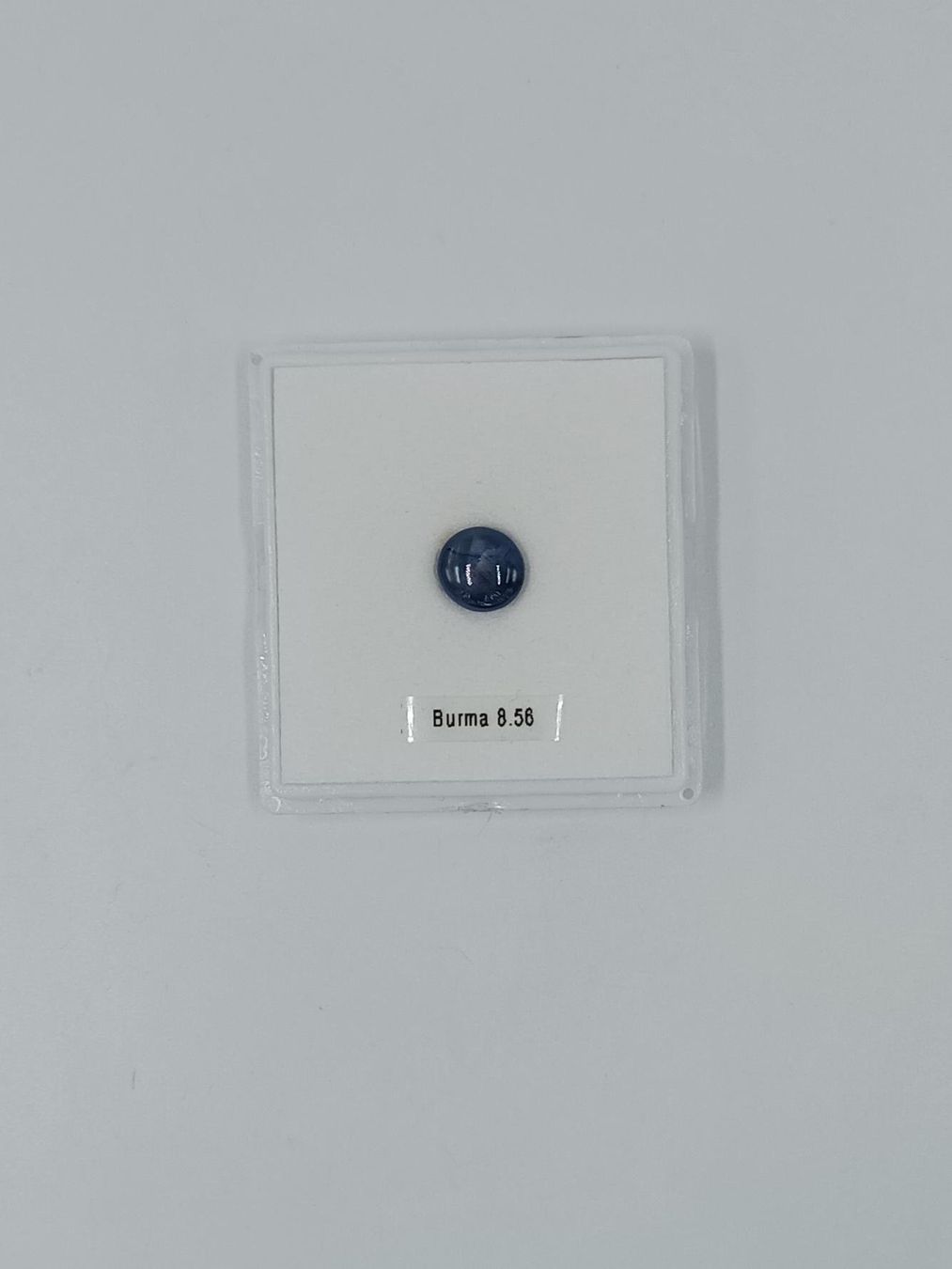 Pietre preziose: 1 BURMESISCHER STERNSAPHIR, 8.56 CT. – Usato da Luzern venduto da EdiGem