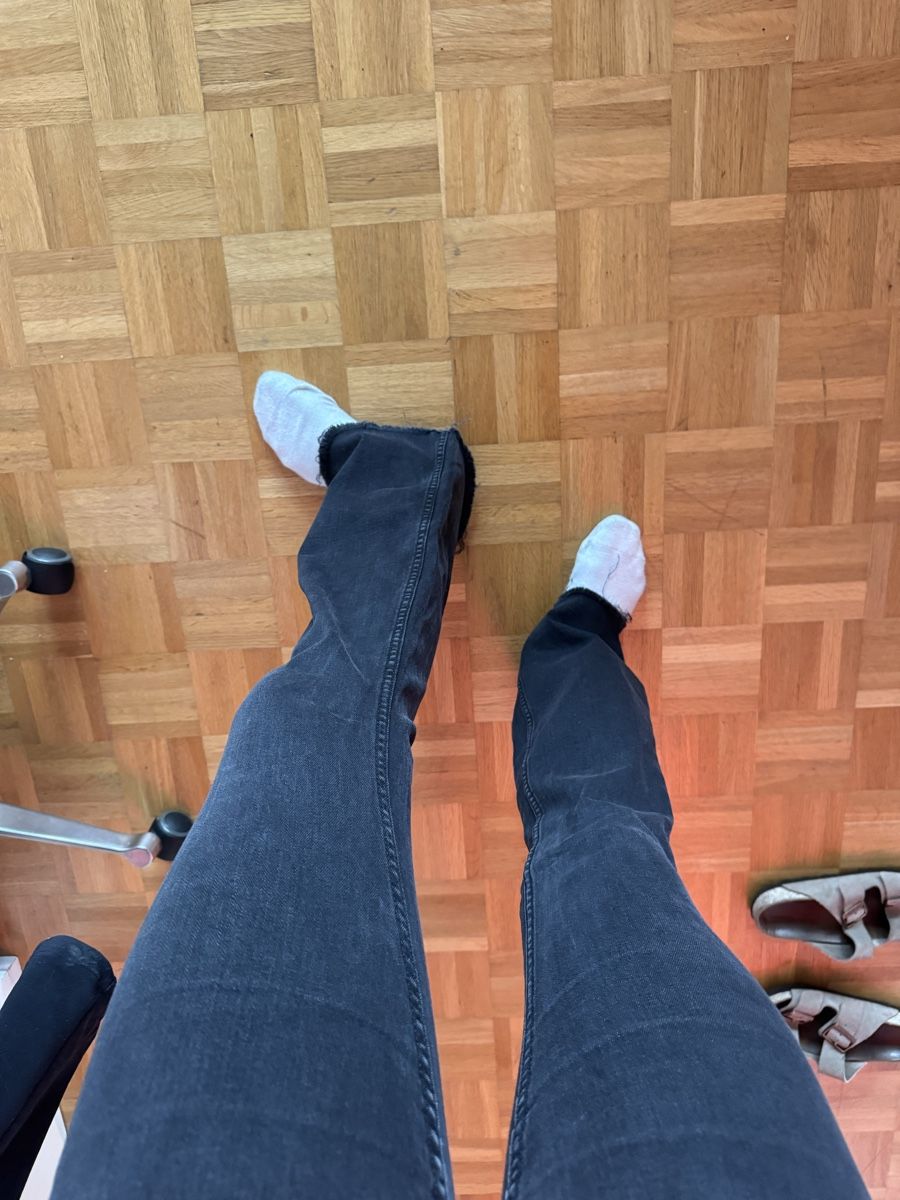 Mango Jeans: Black Flare Jeans Mango Denim Distressed, goth – Neu (gemäss Beschreibung) aus Zürich von forestF4iry 2