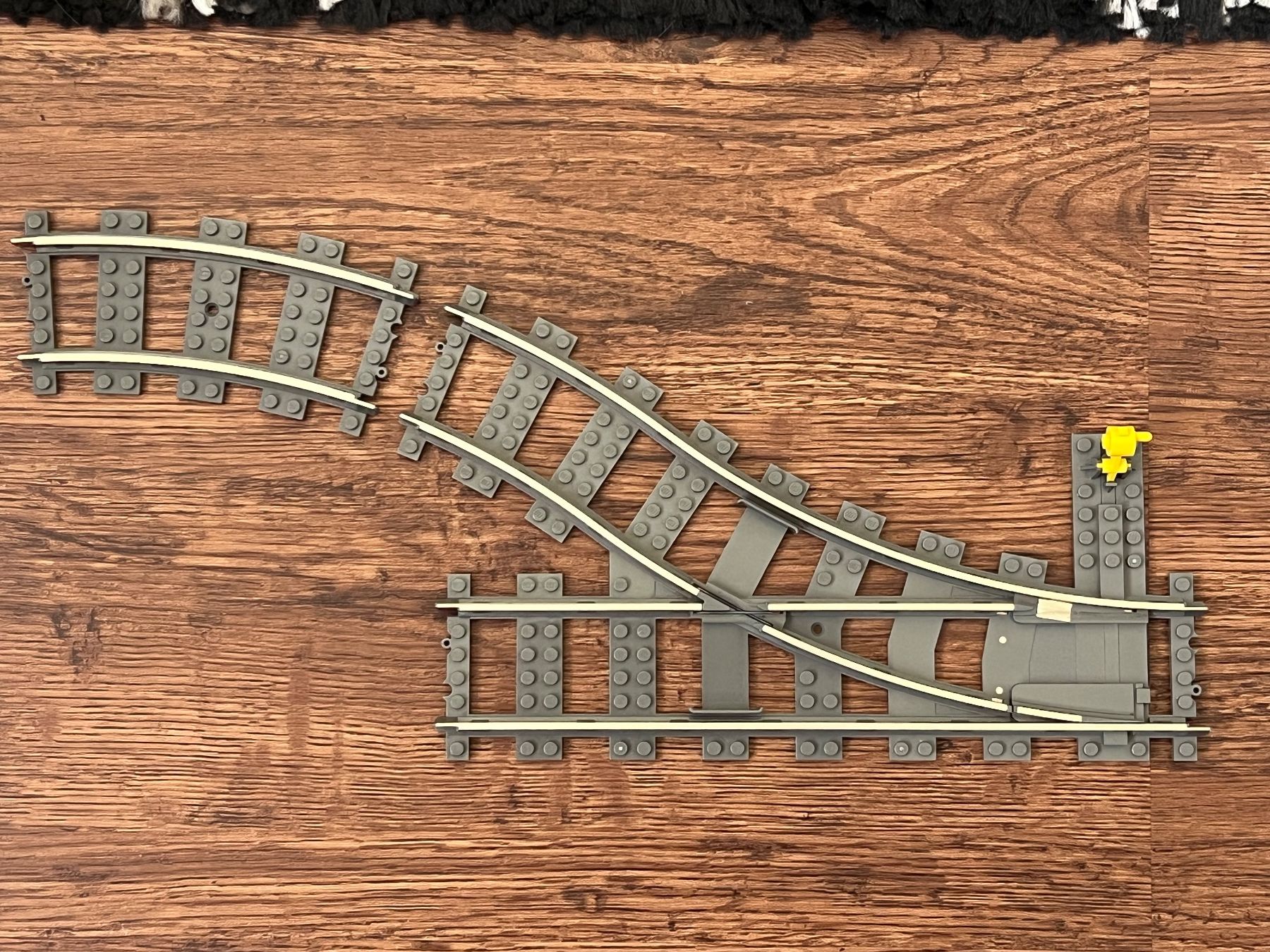 Lego Giocattoli: LEGO Eisenbahn 9v Weiche rechts – Usato da Uttigen venduto da sonorsonic
